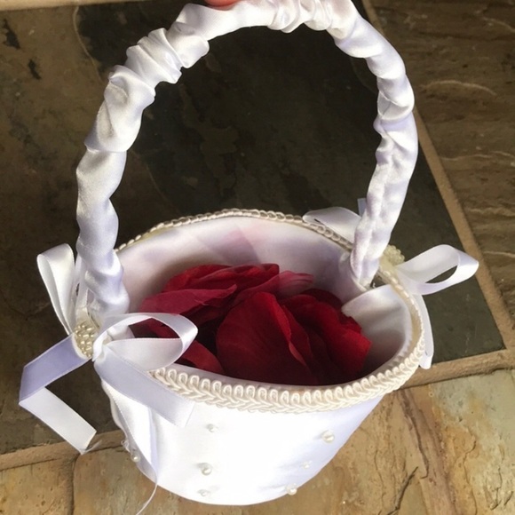 Alfred Angelo Disney Princess Collection white ruffled flower girl dress - Picture 7 of 8